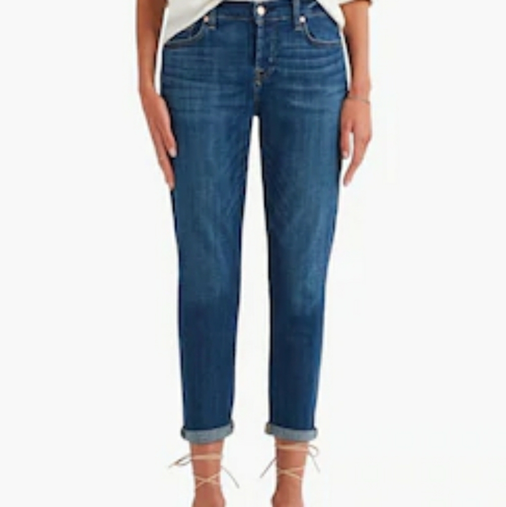 Josephina skinny boyfriend